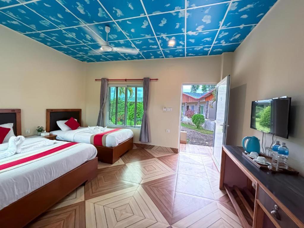 Hotel Greenland Safari Саураха Экстерьер фото